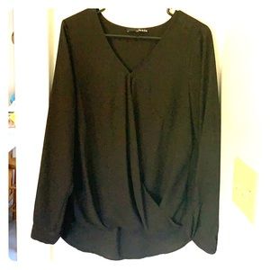 Ro & De black long-sleeve top